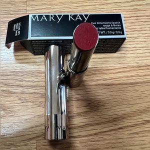 Mary Kay True Dimension Sizzling Red Lipstick retired